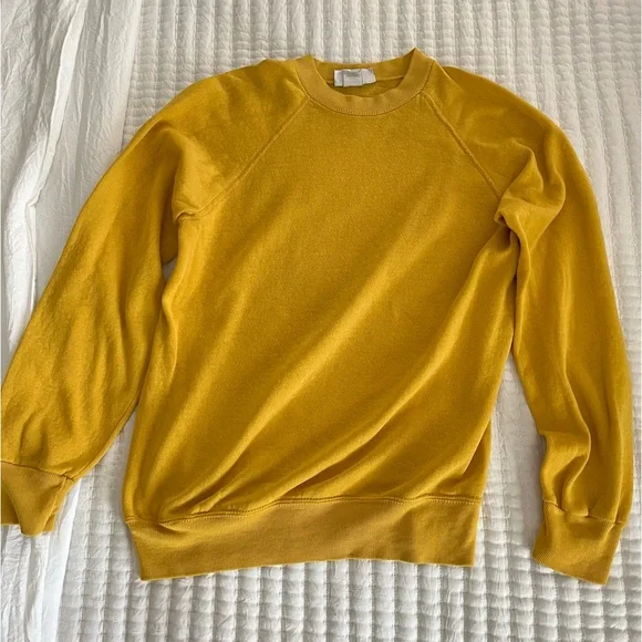 Vintage Women’s Sweatshirt Size S/M Mustard Yellow Crew Neck Retro Gym Casual - Picture 1 of 9